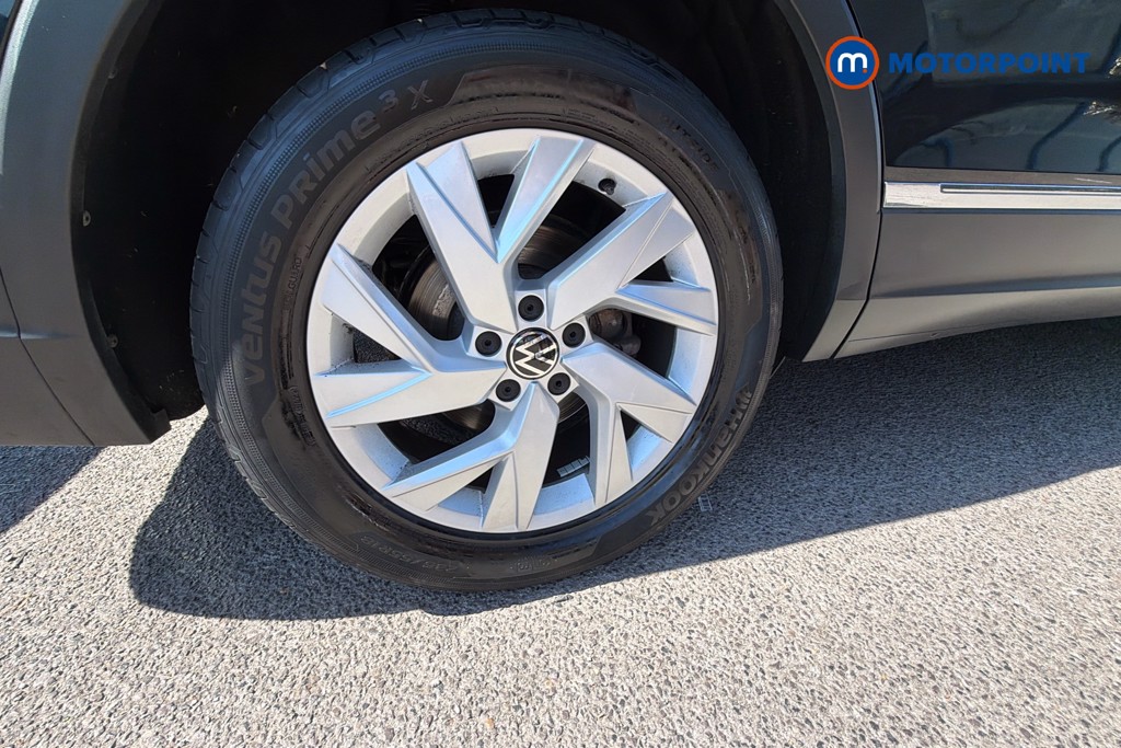Volkswagen Tiguan Allspace Life Automatic Petrol SUV - Stock Number (1663946) - 37th supplementary image