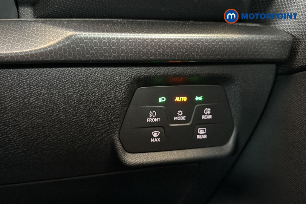 Seat Leon Se Dynamic Manual Petrol Hatchback - Stock Number (1664298) - 11th supplementary image