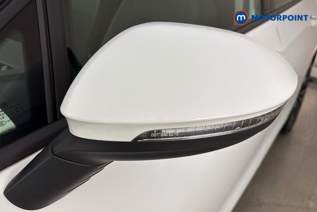 Volkswagen Golf Life Manual Petrol Hatchback - Stock Number (1664600) - 43rd supplementary image