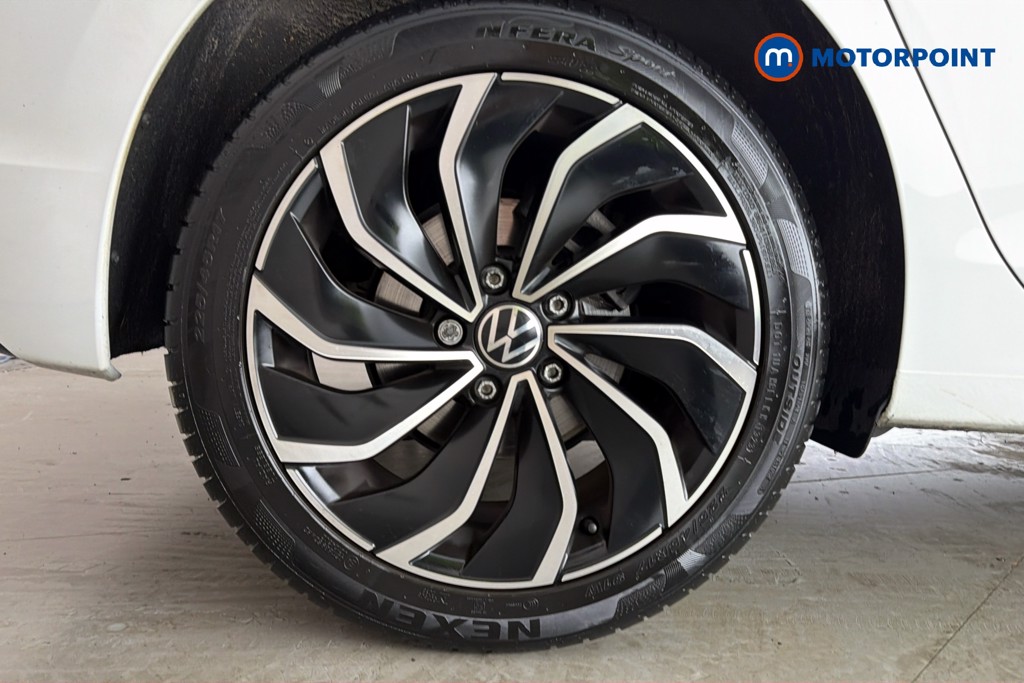 Volkswagen Golf Life Manual Petrol Hatchback - Stock Number (1664600) - 49th supplementary image