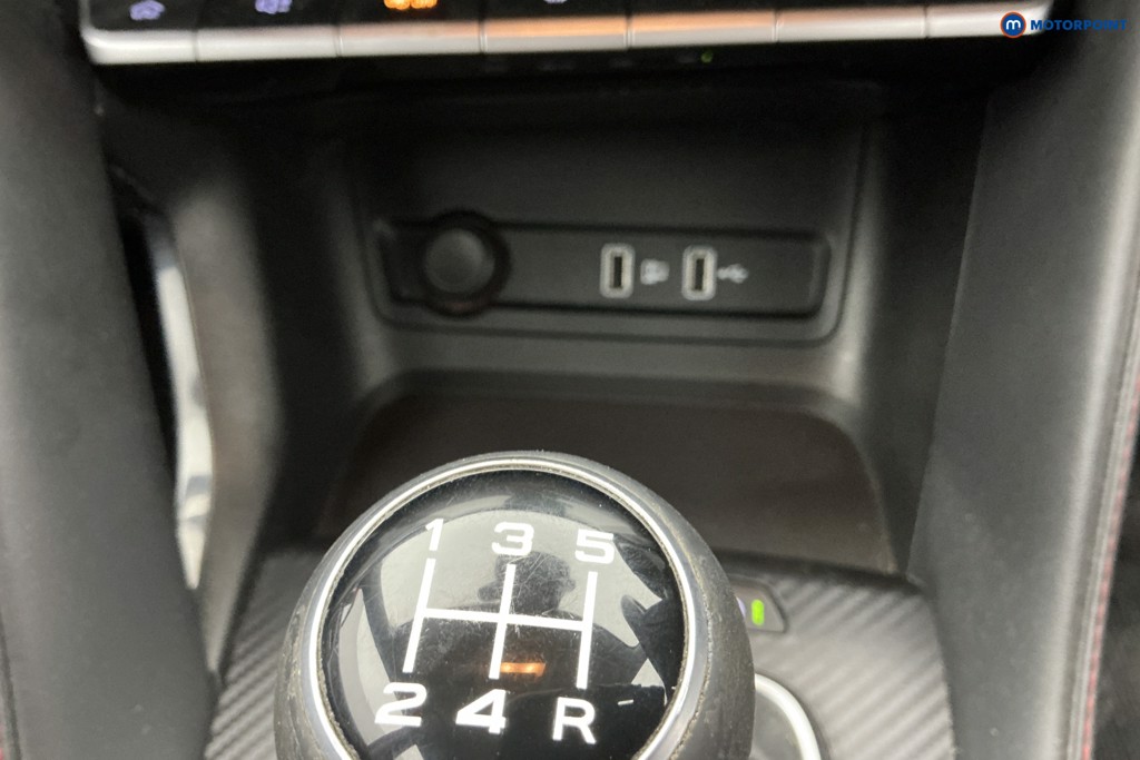Mg Motor Uk ZS Exclusive Manual Petrol SUV - Stock Number (1665016) - 16th supplementary image