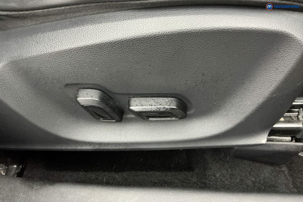 Mg Motor Uk ZS Exclusive Manual Petrol SUV - Stock Number (1665016) - 22nd supplementary image