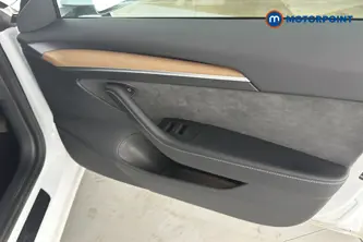 Tesla Model 3 Long Range Automatic Electric Saloon - Stock Number (1665456) - 18th supplementary image
