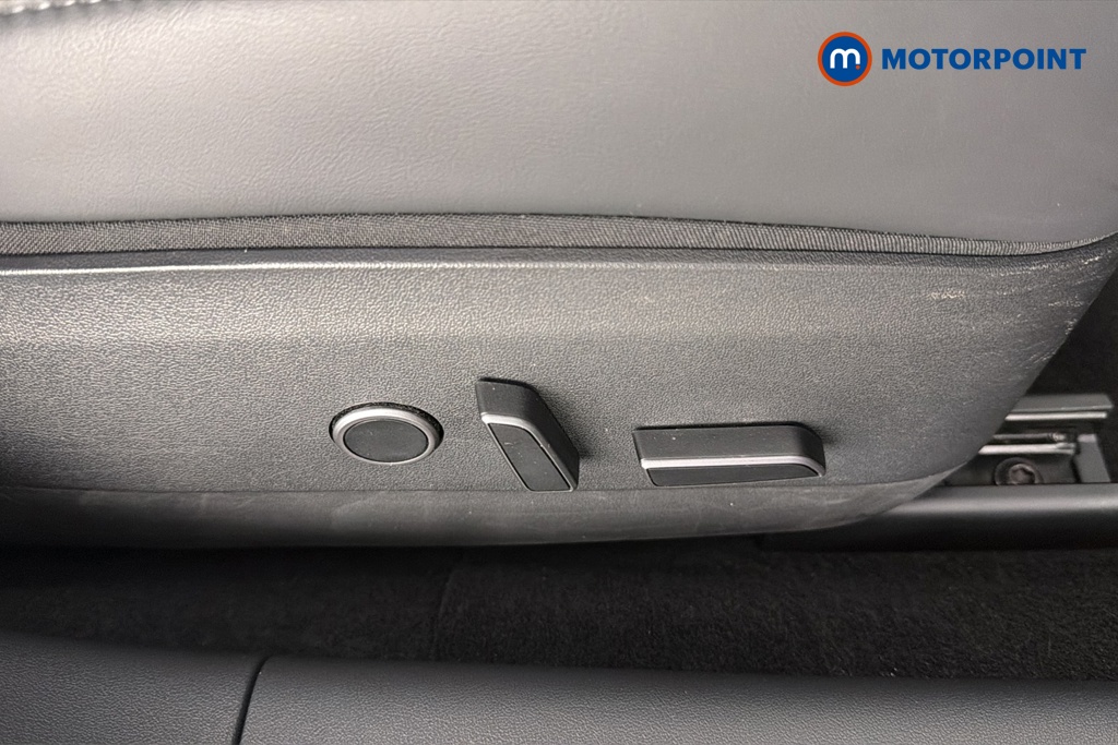 Tesla Model 3 Long Range Automatic Electric Saloon - Stock Number (1665456) - 23rd supplementary image