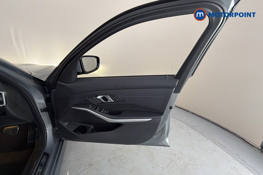 BMW 3 Series M Sport Automatic Petrol Saloon - Stock Number (1665709) - 19th supplementary image