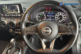 Nissan Juke N-Connecta Automatic Petrol SUV - Stock Number (1666053) - 2nd supplementary image