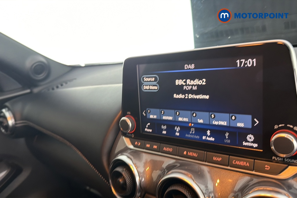 Nissan Juke N-Connecta Automatic Petrol SUV - Stock Number (1666053) - 8th supplementary image