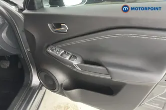 Nissan Juke N-Connecta Automatic Petrol SUV - Stock Number (1666053) - 18th supplementary image