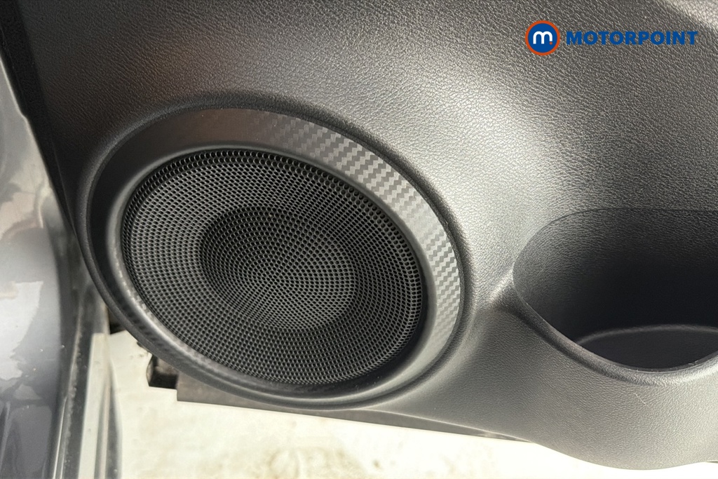 Nissan Juke N-Connecta Automatic Petrol SUV - Stock Number (1666053) - 21st supplementary image