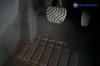 Nissan Juke N-Connecta Automatic Petrol SUV - Stock Number (1666053) - 24th supplementary image