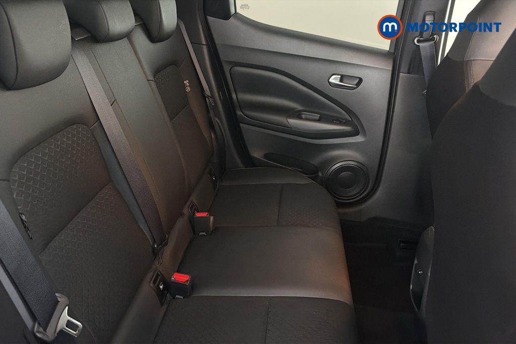 Nissan Juke N-Connecta Automatic Petrol SUV - Stock Number (1666053) - 25th supplementary image