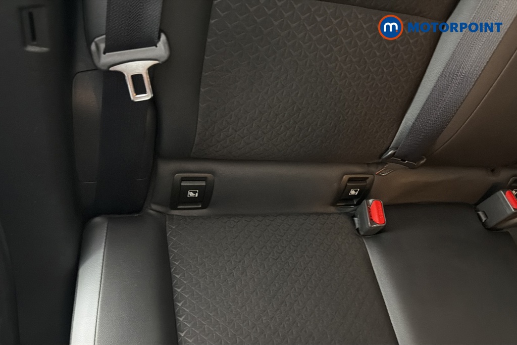 Nissan Juke N-Connecta Automatic Petrol SUV - Stock Number (1666053) - 27th supplementary image