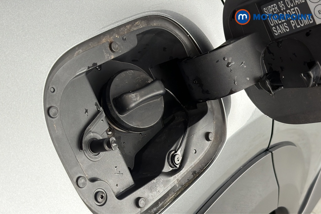 Nissan Juke N-Connecta Automatic Petrol SUV - Stock Number (1666053) - 41st supplementary image