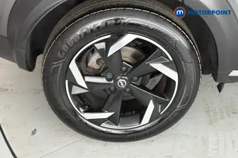 Nissan Juke N-Connecta Automatic Petrol SUV - Stock Number (1666053) - 46th supplementary image