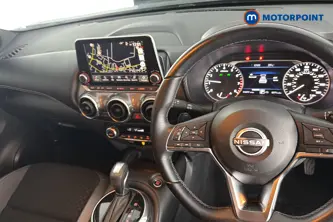 Nissan Juke N-Connecta Automatic Petrol SUV - Stock Number (1666053) - 1st supplementary image