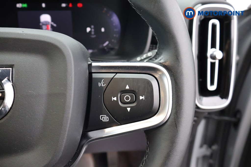 Volvo Xc40 Plus Automatic Petrol SUV - Stock Number (1666444) - 3rd supplementary image
