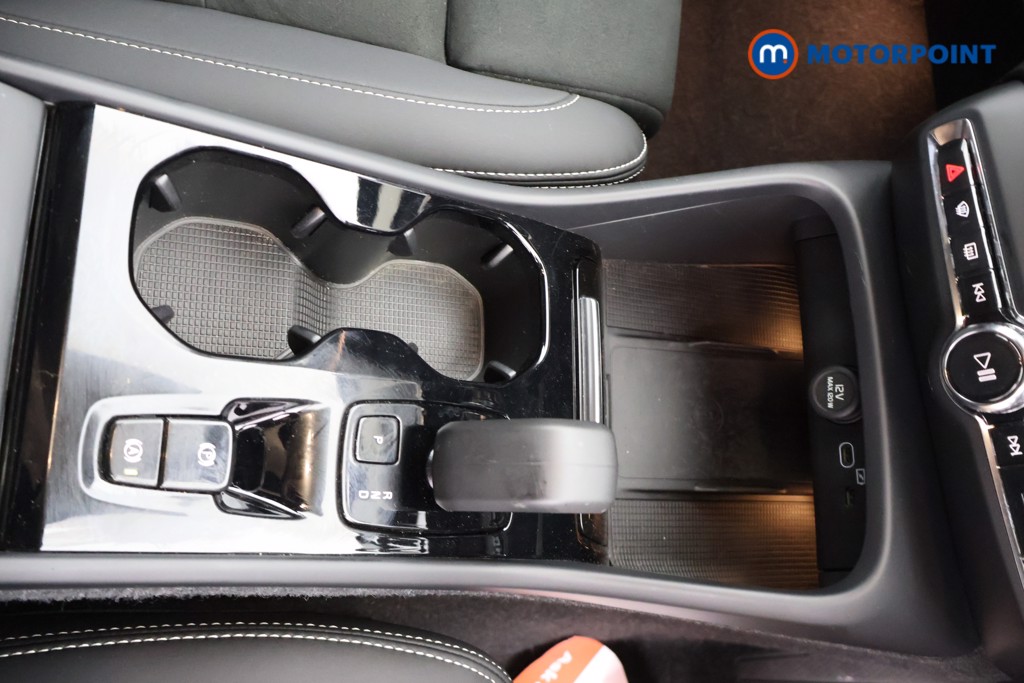 Volvo Xc40 Plus Automatic Petrol SUV - Stock Number (1666444) - 9th supplementary image