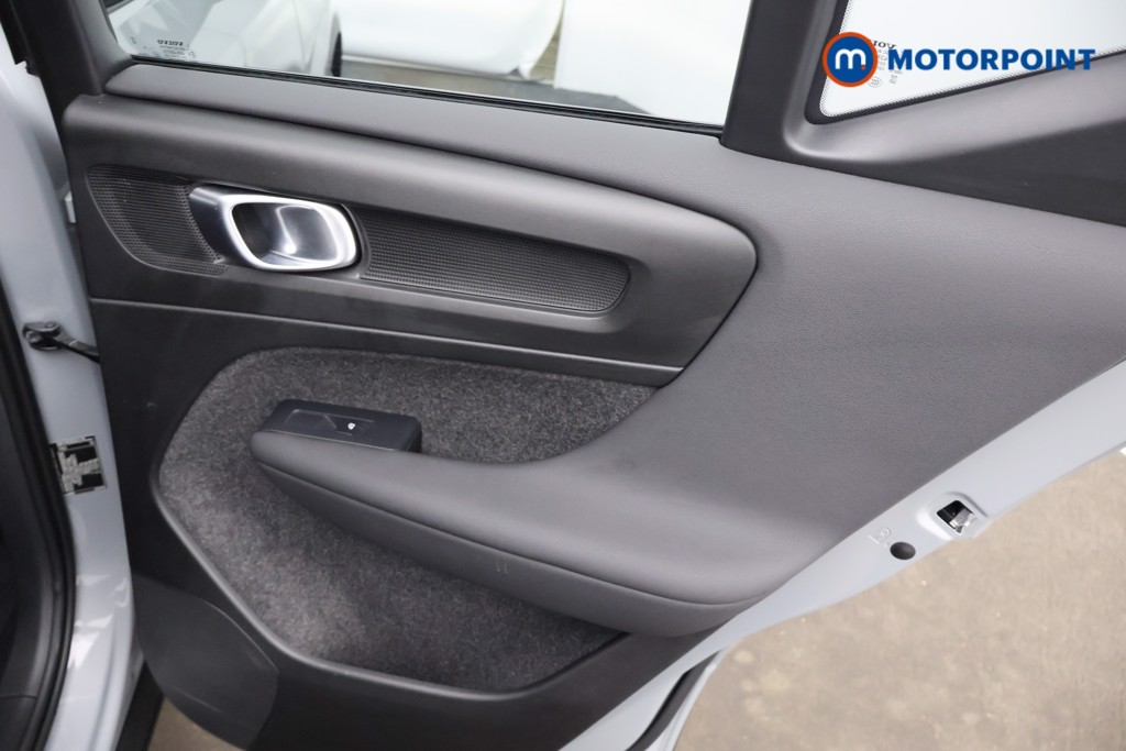 Volvo Xc40 Plus Automatic Petrol SUV - Stock Number (1666444) - 18th supplementary image