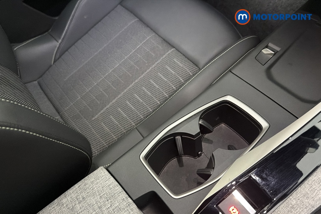 Peugeot 5008 GT Automatic Electric SUV - Stock Number (1666940) - 16th supplementary image