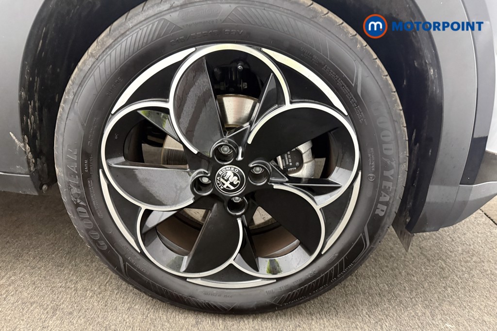 Alfa Romeo Junior 1.2 Turbo Ibrida 5Dr Auto Automatic Petrol SUV - Stock Number (1667351) - 38th supplementary image