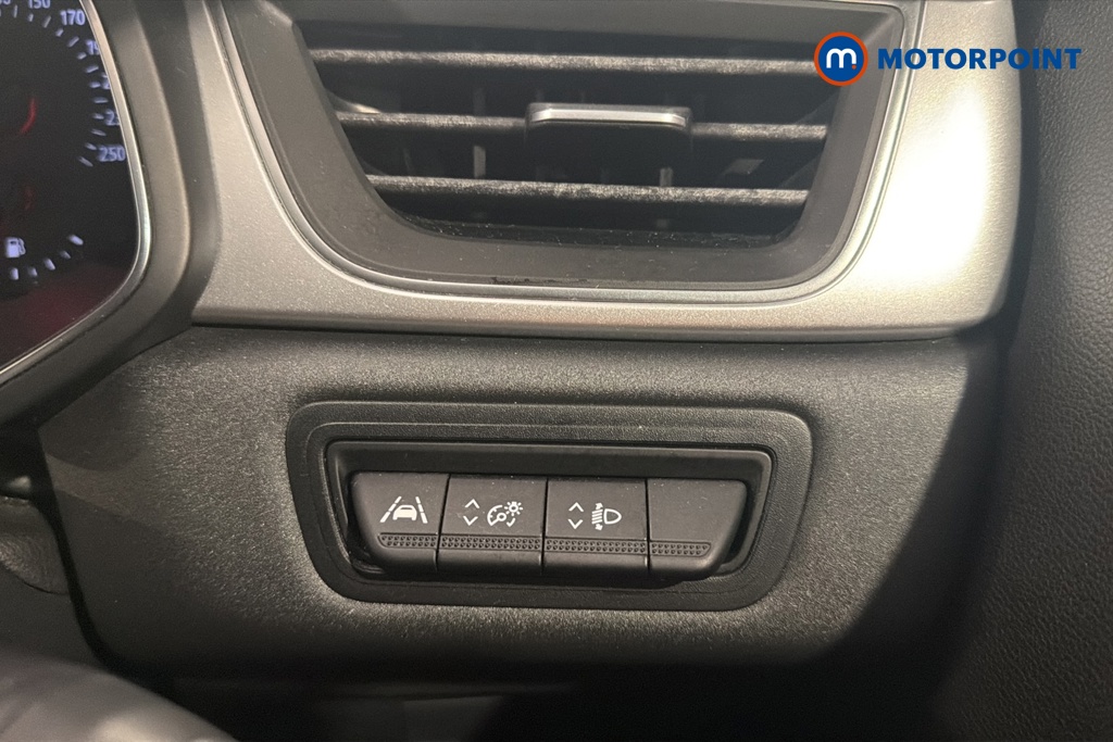 Renault Captur Iconic Manual Petrol SUV - Stock Number (1667744) - 11th supplementary image