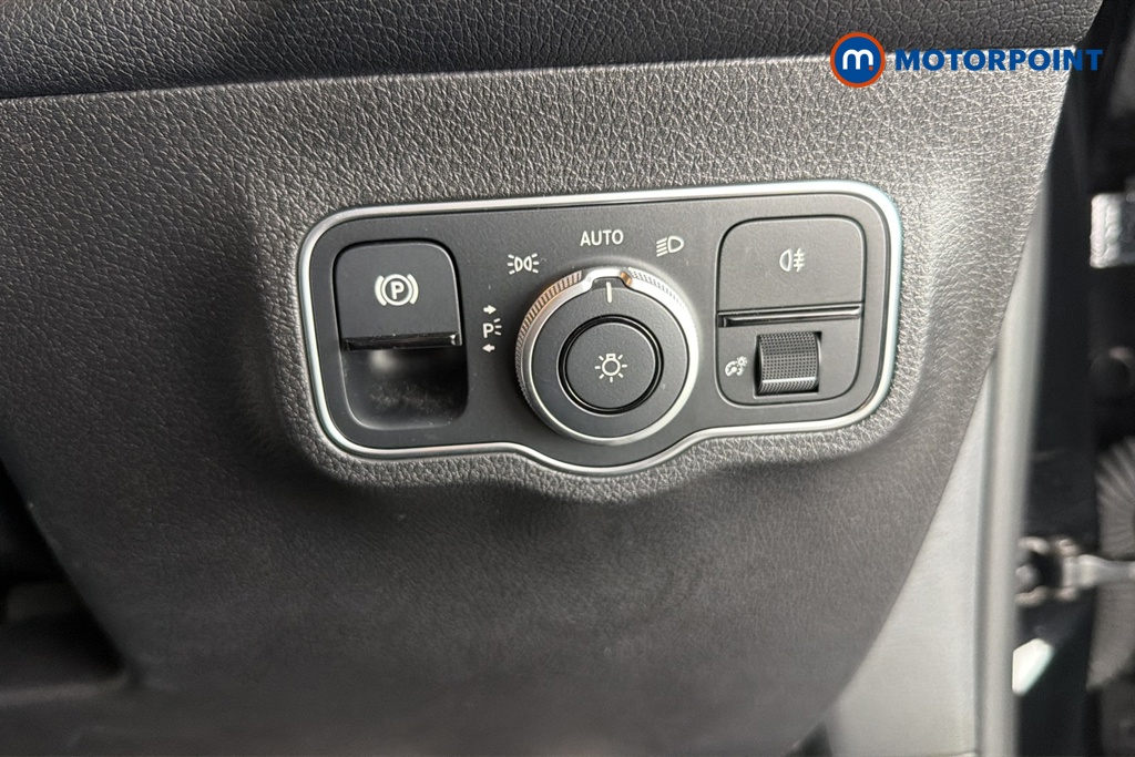 Mercedes-Benz GLB Amg Line Automatic Diesel SUV - Stock Number (1667844) - 11th supplementary image