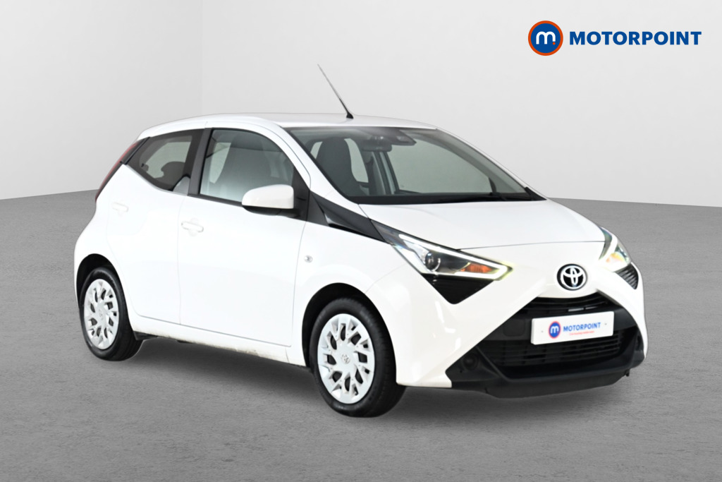 Toyota Aygo X-Play Automatic Petrol Hatchback - Stock Number (1668045) - Passenger side front corner