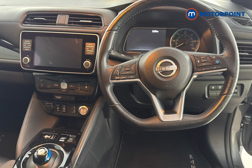 Nissan Leaf Tekna Automatic Electric Hatchback - Stock Number (1668064) - 2nd supplementary image