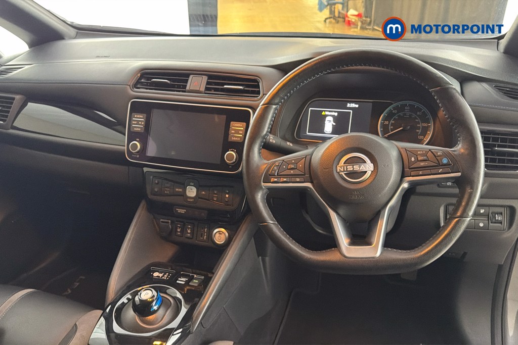 Nissan Leaf Tekna Automatic Electric Hatchback - Stock Number (1668064) - 1st supplementary image