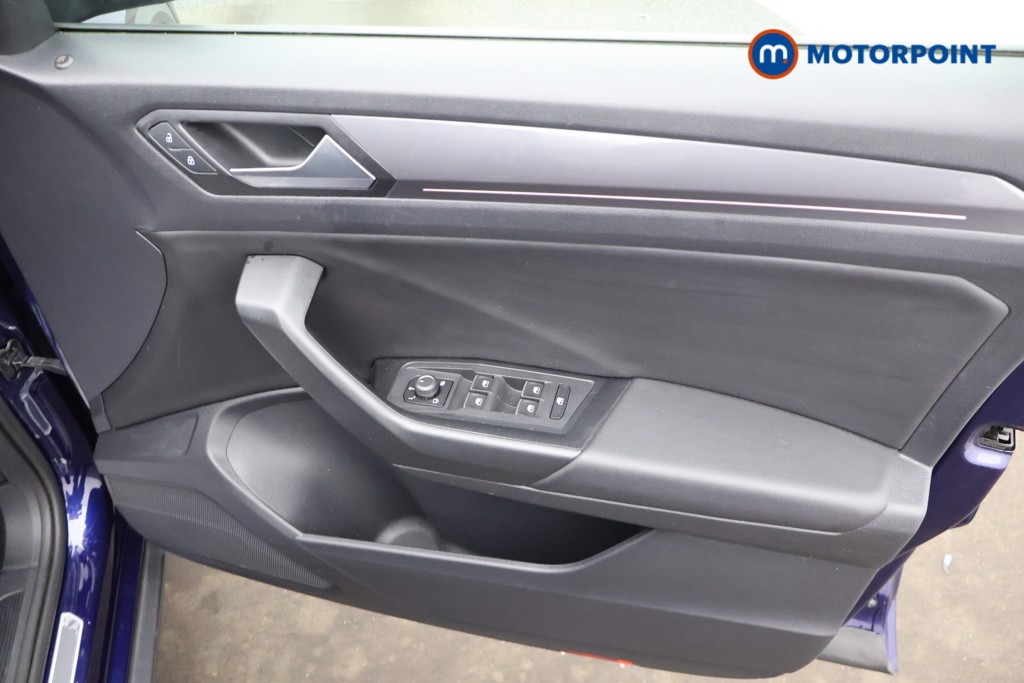 Volkswagen T-Roc R-Line Automatic Petrol SUV - Stock Number (1668291) - 19th supplementary image