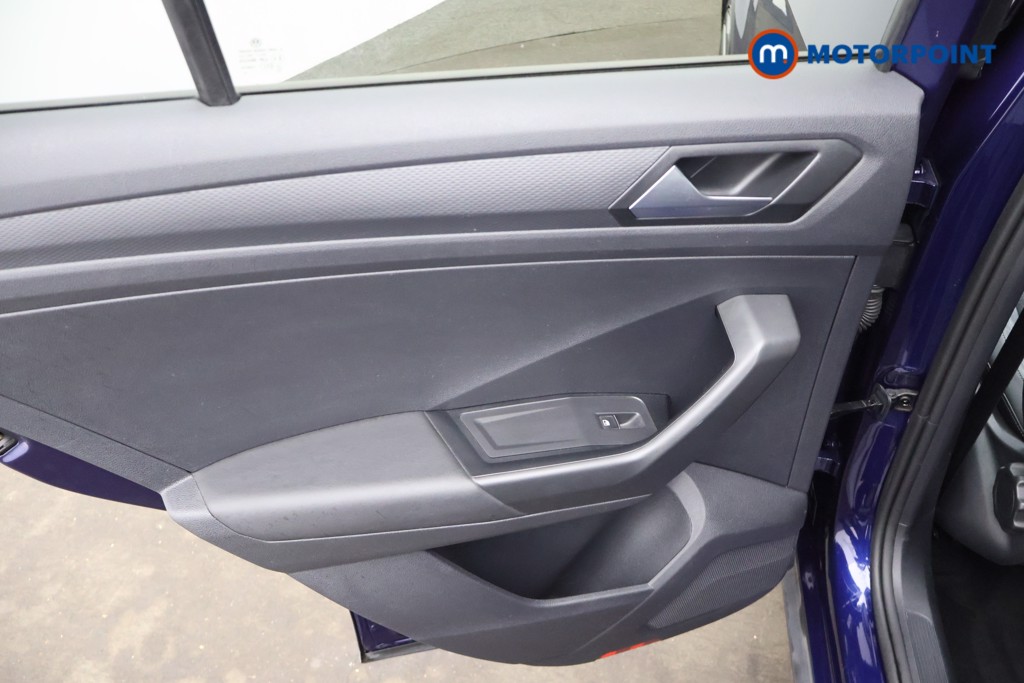 Volkswagen T-Roc R-Line Automatic Petrol SUV - Stock Number (1668291) - 27th supplementary image