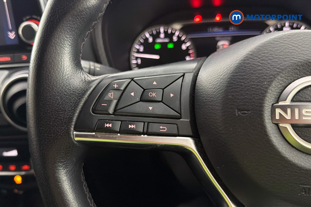Nissan Juke N-Connecta Manual Petrol SUV - Stock Number (1668345) - 3rd supplementary image