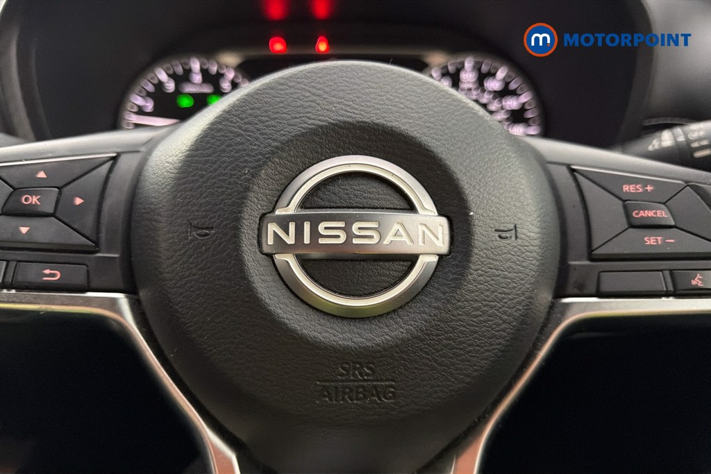 Nissan Juke N-Connecta Manual Petrol SUV - Stock Number (1668345) - 5th supplementary image