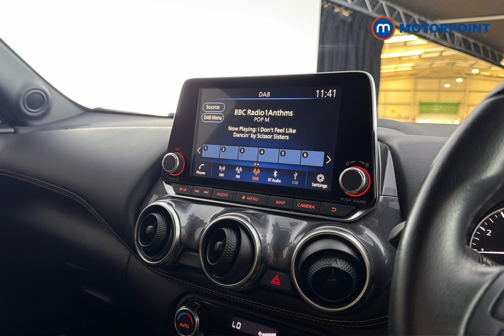 Nissan Juke N-Connecta Manual Petrol SUV - Stock Number (1668345) - 9th supplementary image