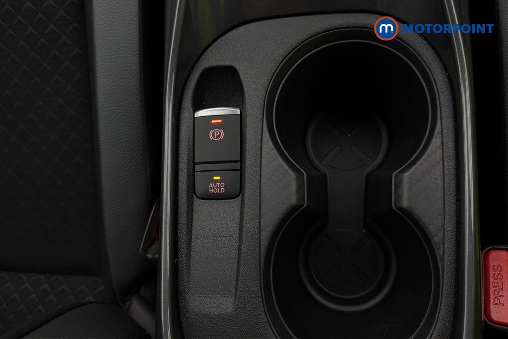 Nissan Juke N-Connecta Manual Petrol SUV - Stock Number (1668345) - 16th supplementary image