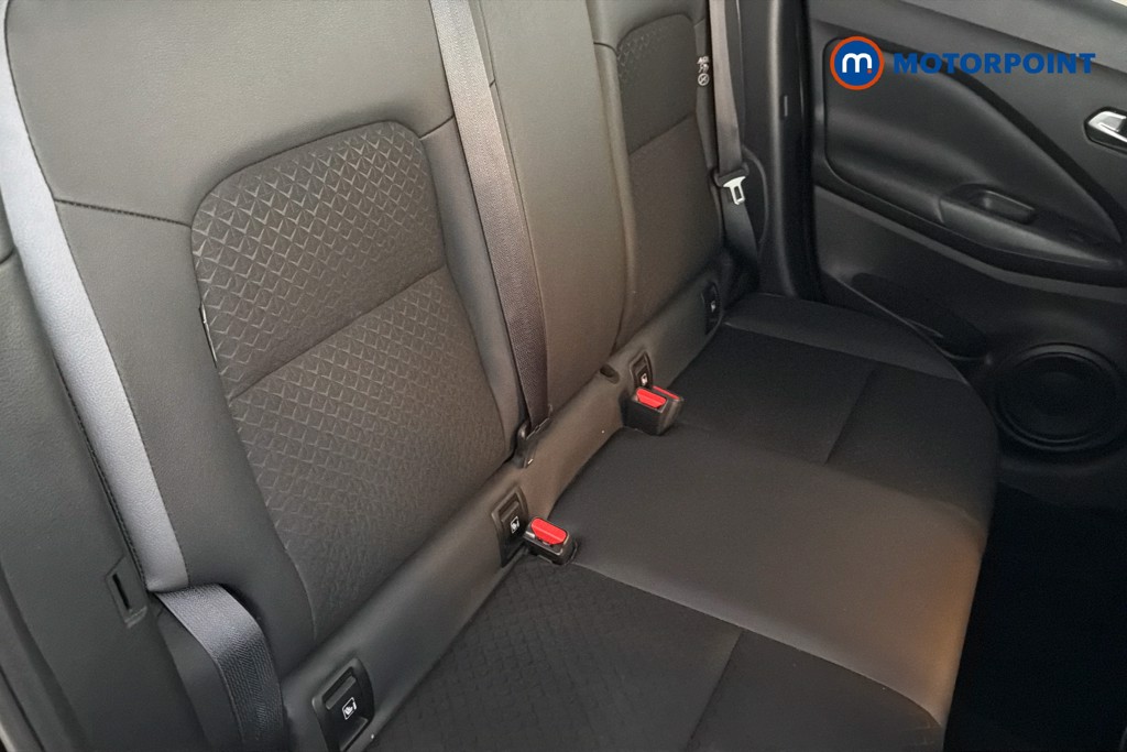 Nissan Juke N-Connecta Manual Petrol SUV - Stock Number (1668345) - 23rd supplementary image