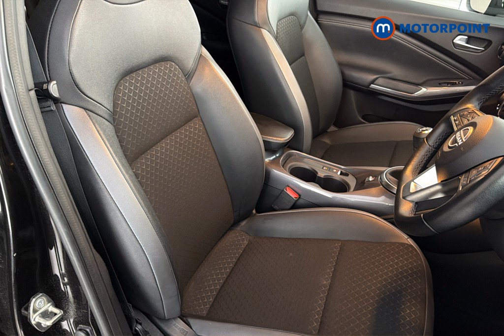 Nissan Juke N-Connecta Manual Petrol SUV - Stock Number (1668345) - 24th supplementary image
