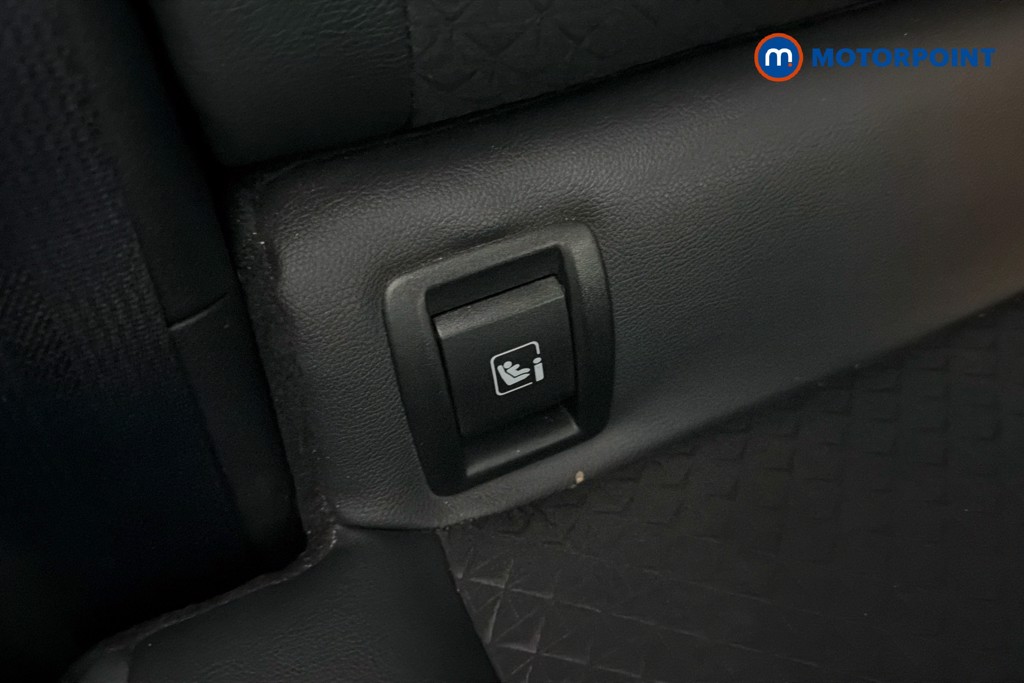 Nissan Juke N-Connecta Manual Petrol SUV - Stock Number (1668345) - 28th supplementary image