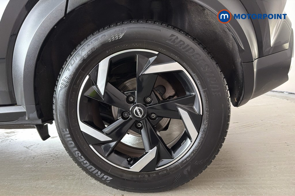 Nissan Juke N-Connecta Manual Petrol SUV - Stock Number (1668345) - 48th supplementary image