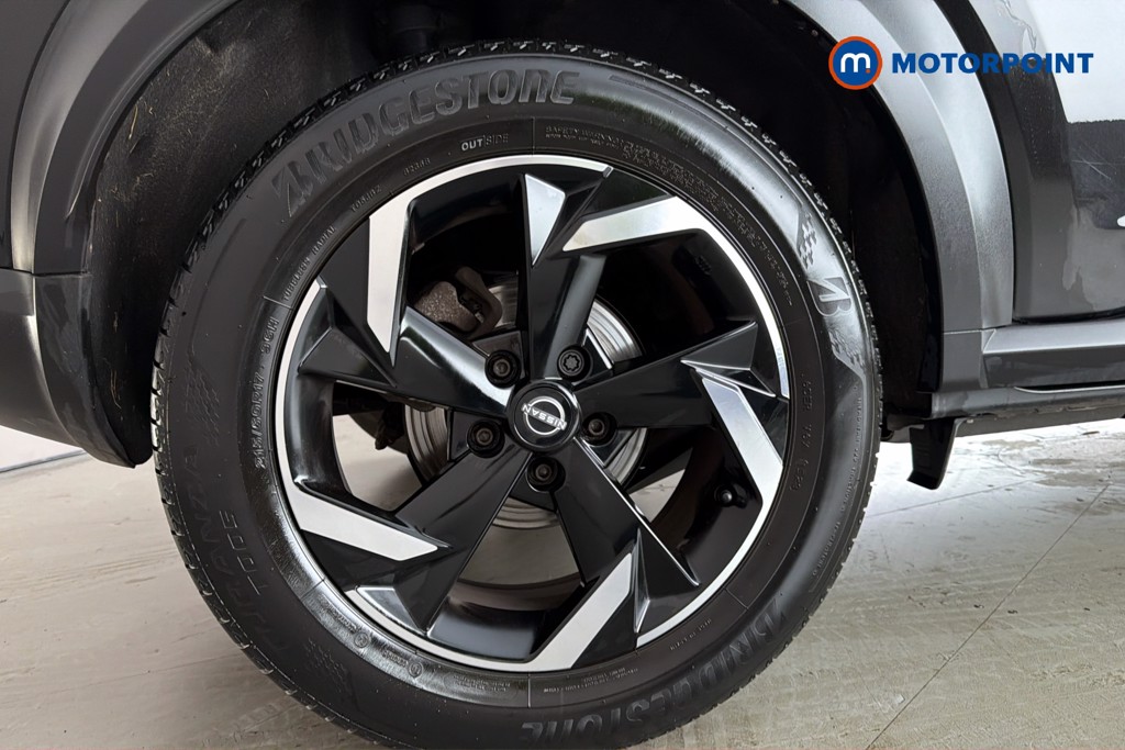 Nissan Juke N-Connecta Manual Petrol SUV - Stock Number (1668345) - 49th supplementary image