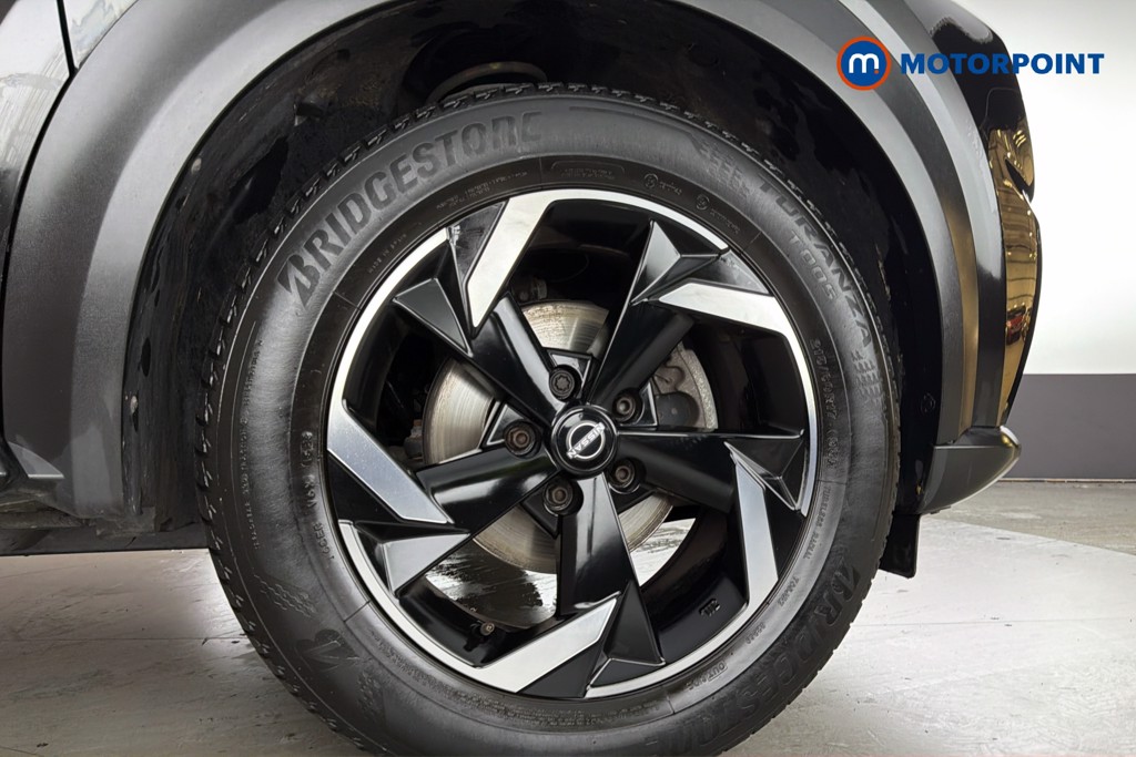 Nissan Juke N-Connecta Manual Petrol SUV - Stock Number (1668345) - 50th supplementary image