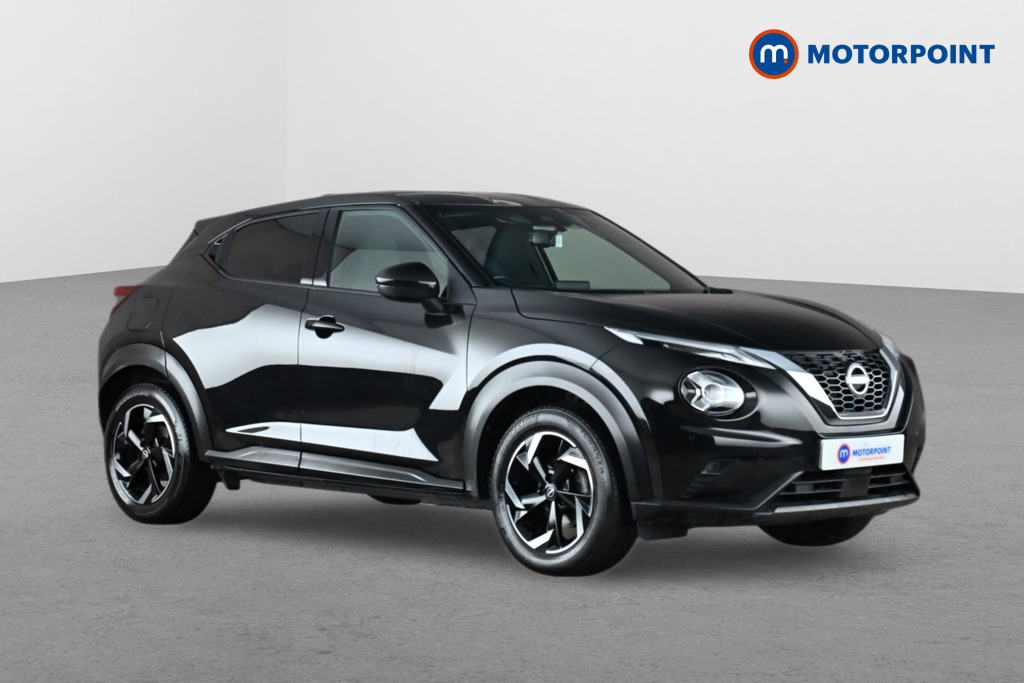 Nissan Juke N-Connecta Manual Petrol SUV - Stock Number (1668345) - Drivers side front corner