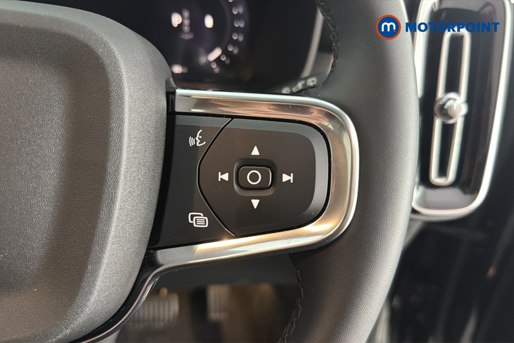 Volvo Xc40 Core Automatic Petrol SUV - Stock Number (1668352) - 3rd supplementary image