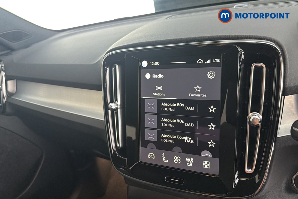 Volvo Xc40 Core Automatic Petrol SUV - Stock Number (1668352) - 8th supplementary image