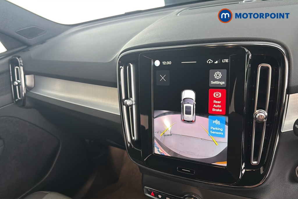 Volvo Xc40 Core Automatic Petrol SUV - Stock Number (1668352) - 13th supplementary image