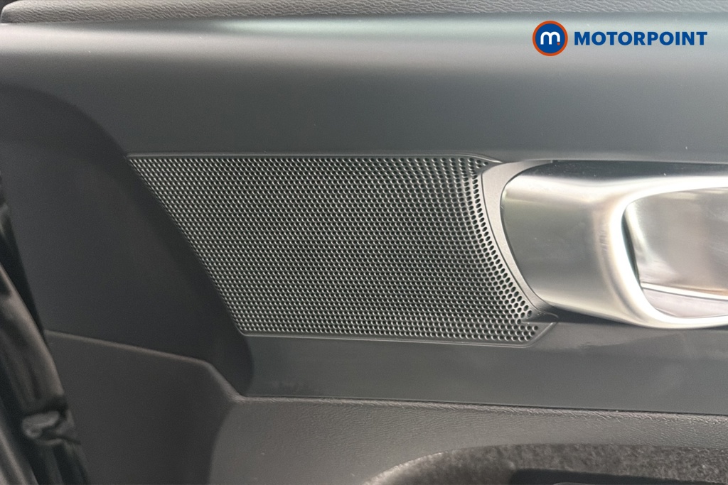 Volvo Xc40 Core Automatic Petrol SUV - Stock Number (1668352) - 21st supplementary image