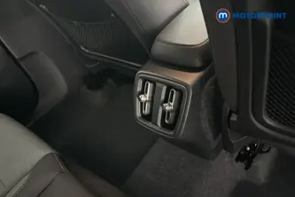 Volvo Xc40 Core Automatic Petrol SUV - Stock Number (1668352) - 28th supplementary image