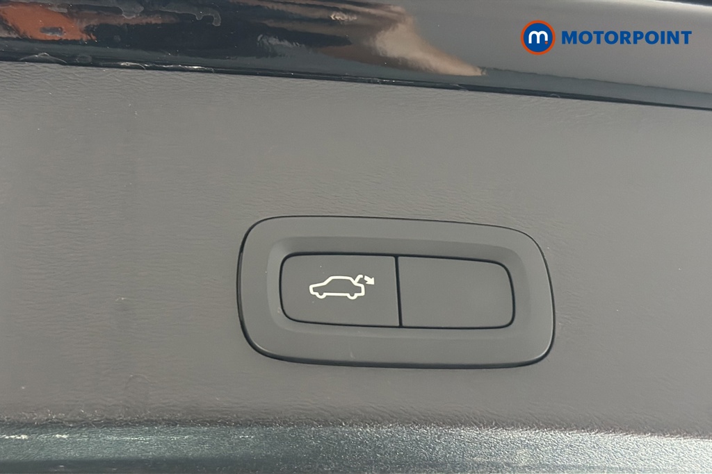 Volvo Xc40 Core Automatic Petrol SUV - Stock Number (1668352) - 35th supplementary image
