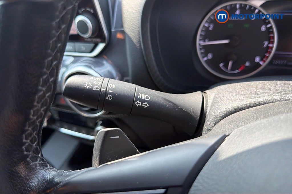 Nissan Juke Tekna Automatic Petrol SUV - Stock Number (1668393) - 6th supplementary image
