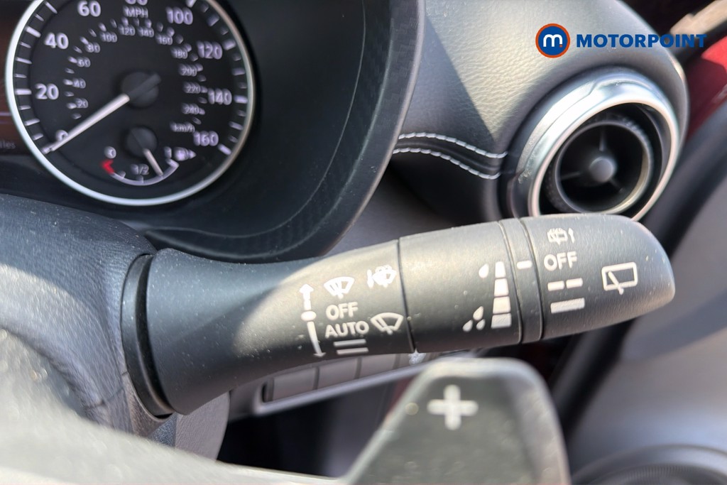 Nissan Juke Tekna Automatic Petrol SUV - Stock Number (1668393) - 7th supplementary image